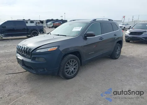2016 Jeep Cherokee Latitude z USA, uszkodzony, nr VIN 1C4PJLCB5GW338995
